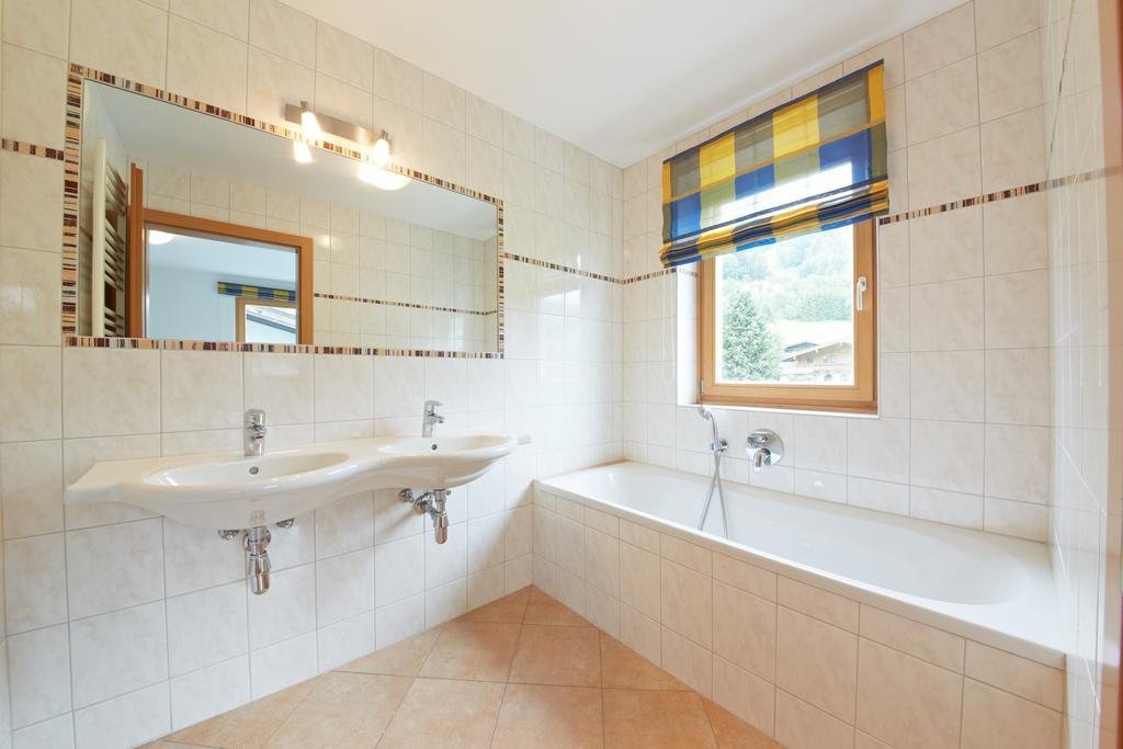 Appartement Mitteregg Заалбах-Хинтерглем Стая снимка